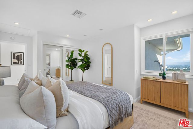 2663 Cordelia Road, Los Angeles, CA 90049