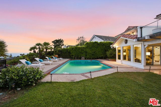 2663 Cordelia Road, Los Angeles, CA 90049