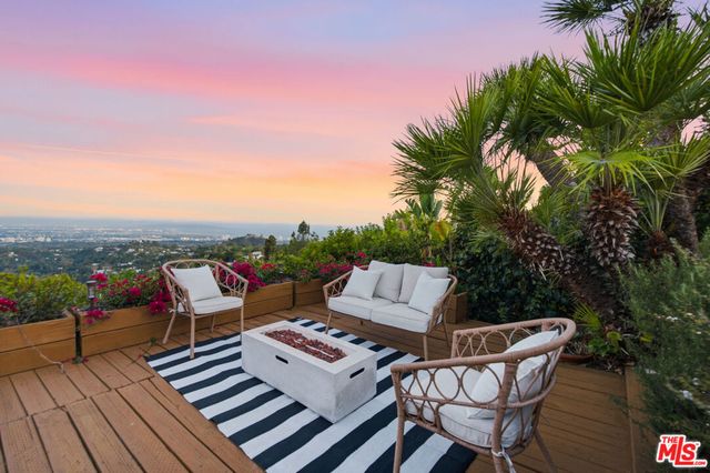 2663 Cordelia Road, Los Angeles, CA 90049