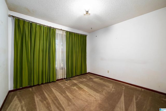 2900 VETERANS MEMORIAL DRIVE W, Adamsville, AL 35005