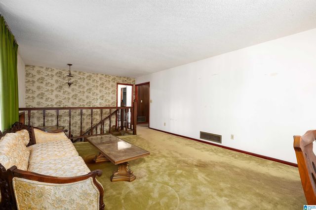 2900 VETERANS MEMORIAL DRIVE W, Adamsville, AL 35005