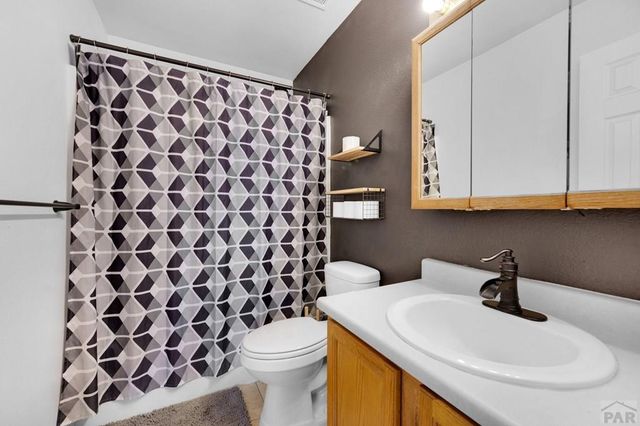 629 S Aguilar Dr, Pueblo, CO 81007