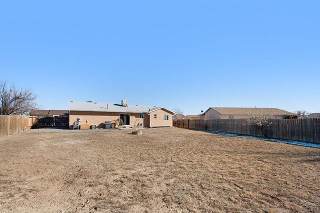 629 S Aguilar Dr, Pueblo, CO 81007