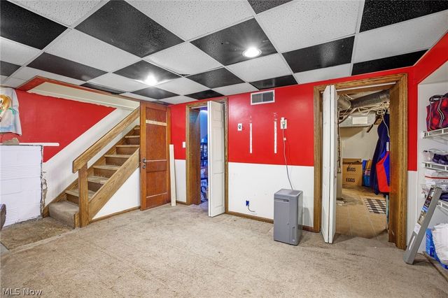 110 E Iron Avenue, Dover, OH 44622