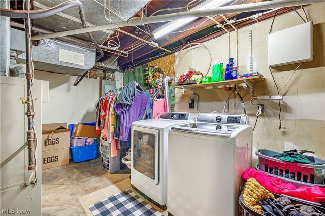 110 E Iron Avenue, Dover, OH 44622