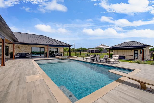 2145 County Road 1227, Cleburne, TX 76033
