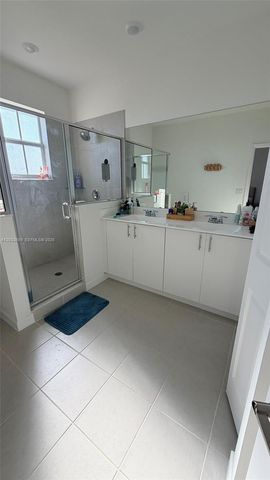 2424 SE 29th Street, Homestead, FL 33035