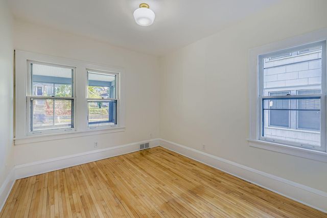 1683x Minnehaha Avenue E, Saint Paul, MN 55106