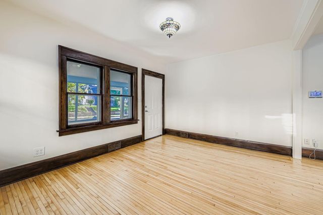 1683x Minnehaha Avenue E, Saint Paul, MN 55106