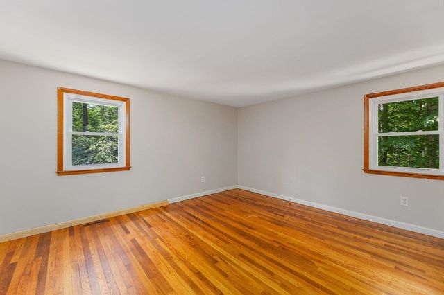 15 Webb Road, Peterborough, NH 03458