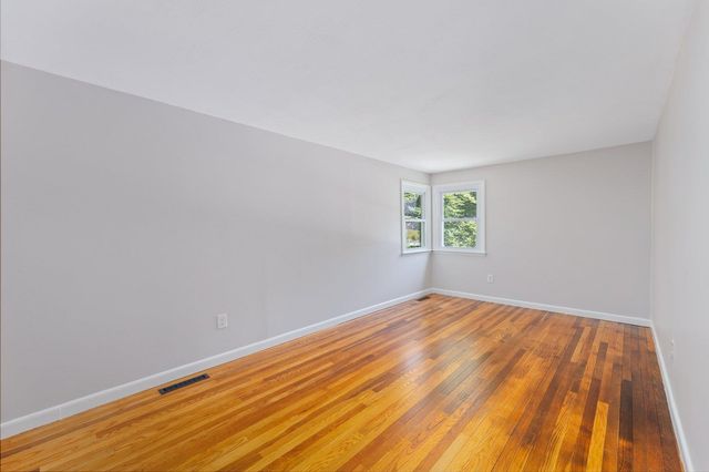 15 Webb Road, Peterborough, NH 03458