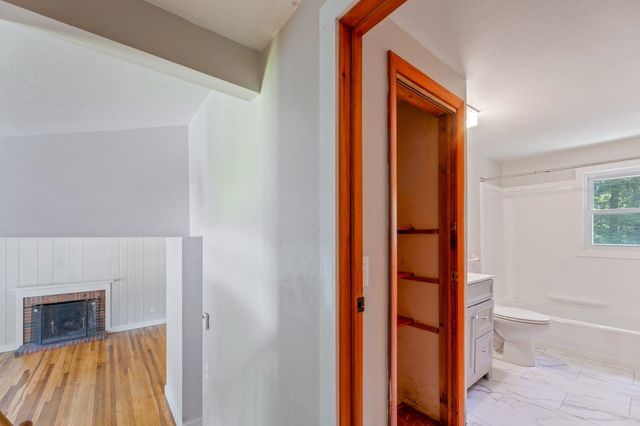15 Webb Road, Peterborough, NH 03458