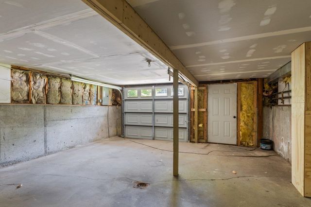 15 Webb Road, Peterborough, NH 03458