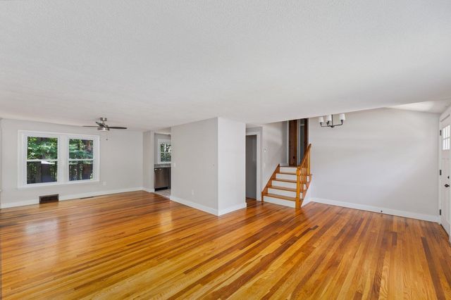 15 Webb Road, Peterborough, NH 03458