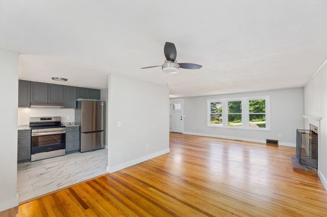 15 Webb Road, Peterborough, NH 03458