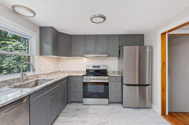 15 Webb Road, Peterborough, NH 03458