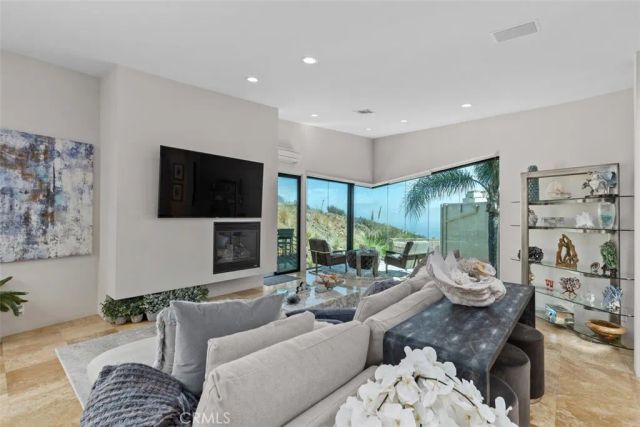616 Bolsana Drive, Laguna Beach, CA 92651