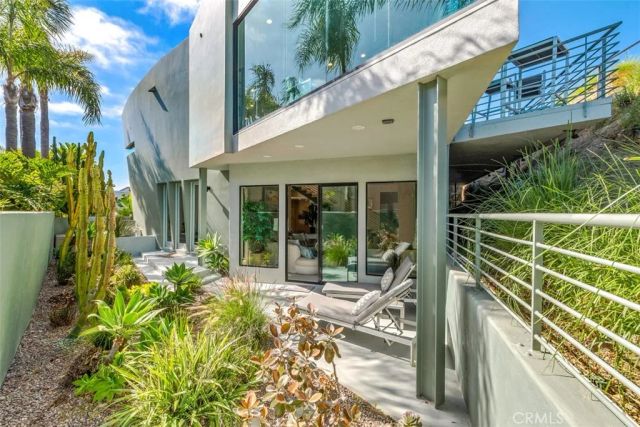 616 Bolsana Drive, Laguna Beach, CA 92651