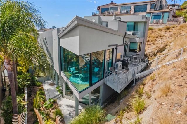 616 Bolsana Drive, Laguna Beach, CA 92651