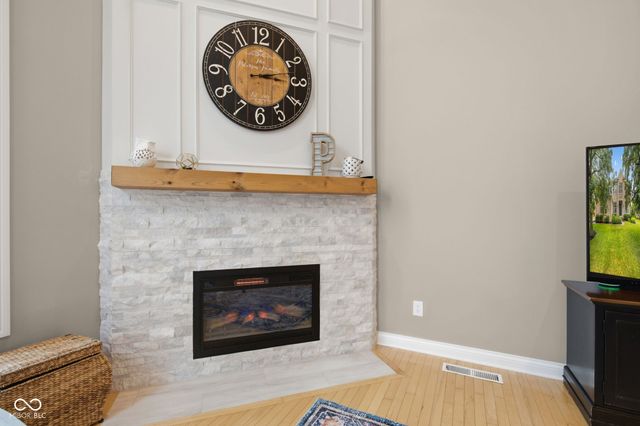 13686 Monique Drive, Carmel, IN 46074