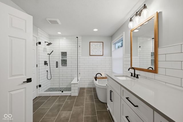13686 Monique Drive, Carmel, IN 46074