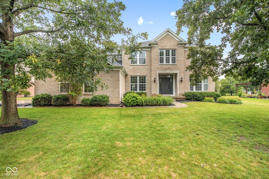 13686 Monique Drive, Carmel, IN 46074