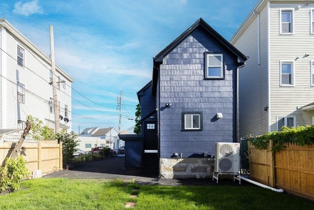 17 Scott St., New Bedford, MA 02744