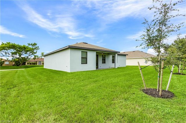 309 SW Trafalgar PKWY, Cape Coral, FL 33991