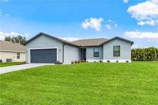 309 SW Trafalgar PKWY, Cape Coral, FL 33991