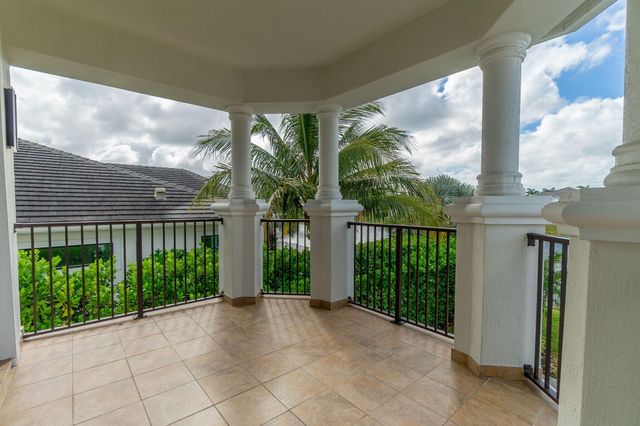 6950 NW 27th Avenue, Boca Raton, FL 33496