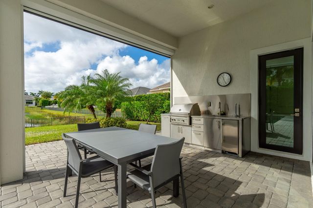 6950 NW 27th Avenue, Boca Raton, FL 33496