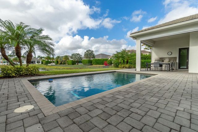 6950 NW 27th Avenue, Boca Raton, FL 33496