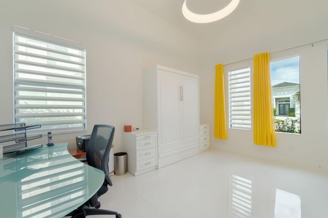 6950 NW 27th Avenue, Boca Raton, FL 33496