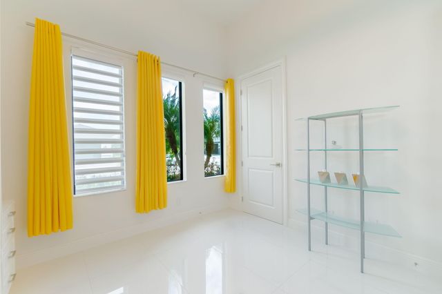 6950 NW 27th Avenue, Boca Raton, FL 33496