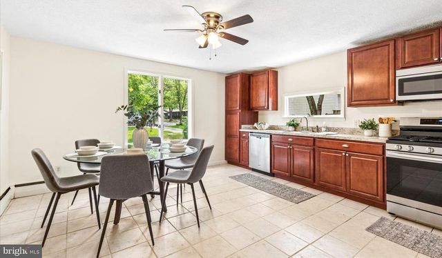 423 SHETLANDS LN, Glen Burnie, MD 21061