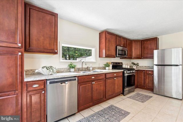 423 SHETLANDS LN, Glen Burnie, MD 21061
