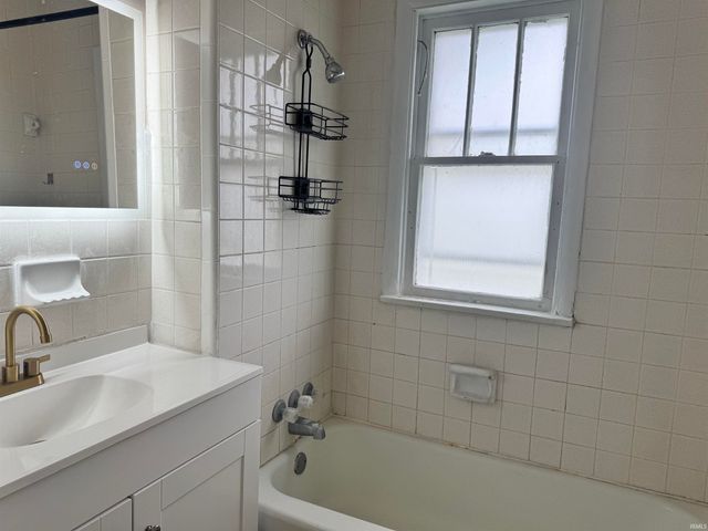 1208 9th Street, Bedford, IN 47421