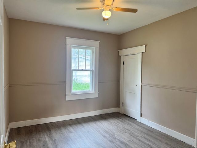 1208 9th Street, Bedford, IN 47421