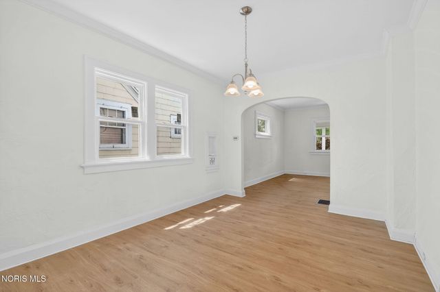 3822 Torrance Drive, Toledo, OH 43612