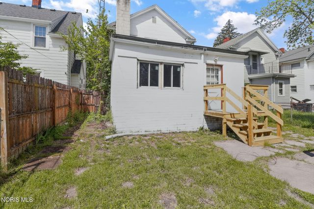 3822 Torrance Drive, Toledo, OH 43612