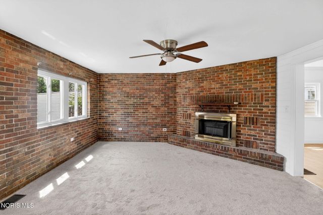 3822 Torrance Drive, Toledo, OH 43612