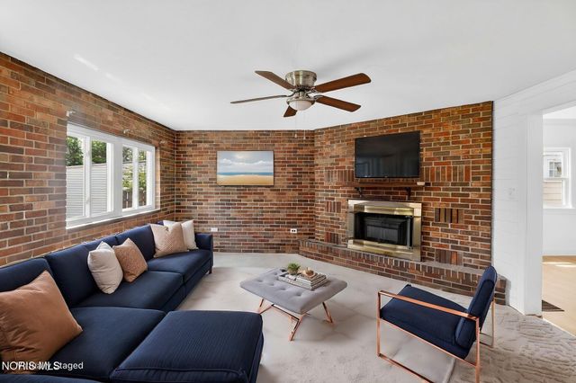 3822 Torrance Drive, Toledo, OH 43612