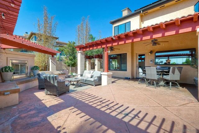 2736 Via Chinarros, Alpine, CA 91901
