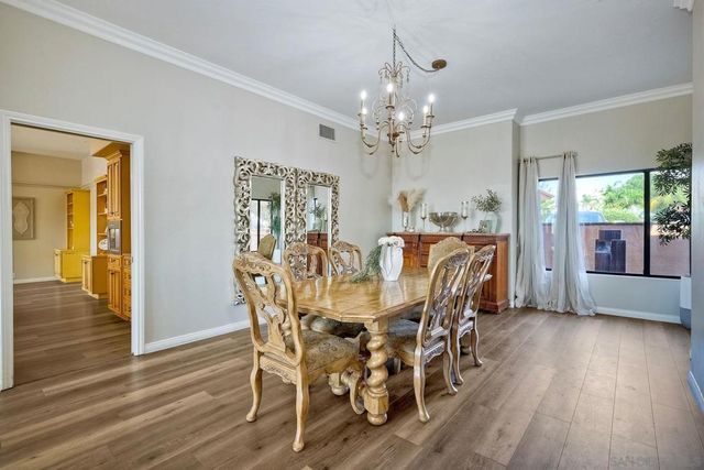 2736 Via Chinarros, Alpine, CA 91901