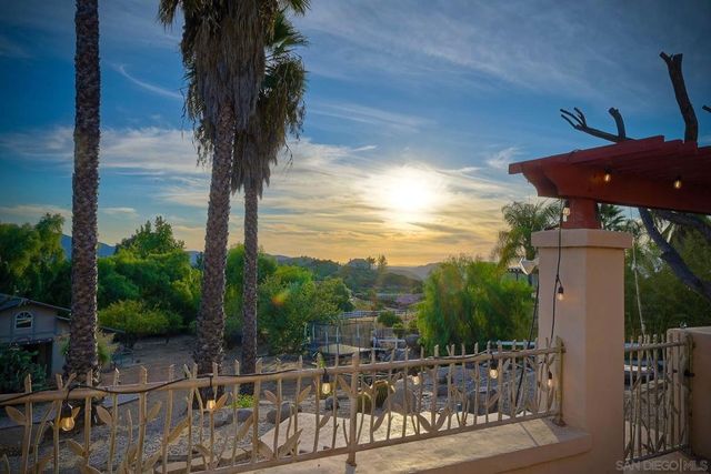 2736 Via Chinarros, Alpine, CA 91901