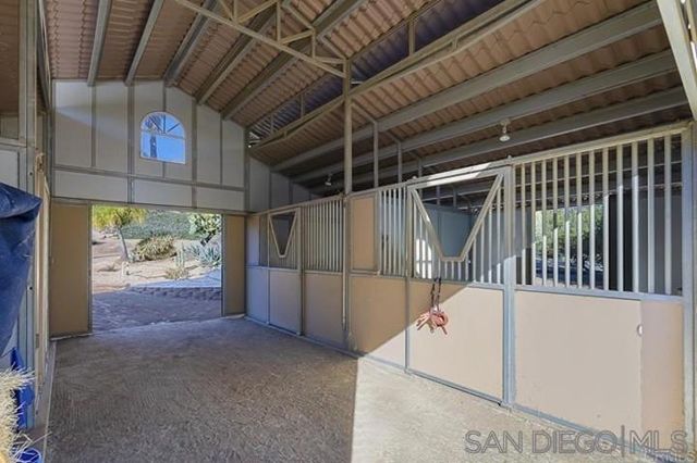 2736 Via Chinarros, Alpine, CA 91901