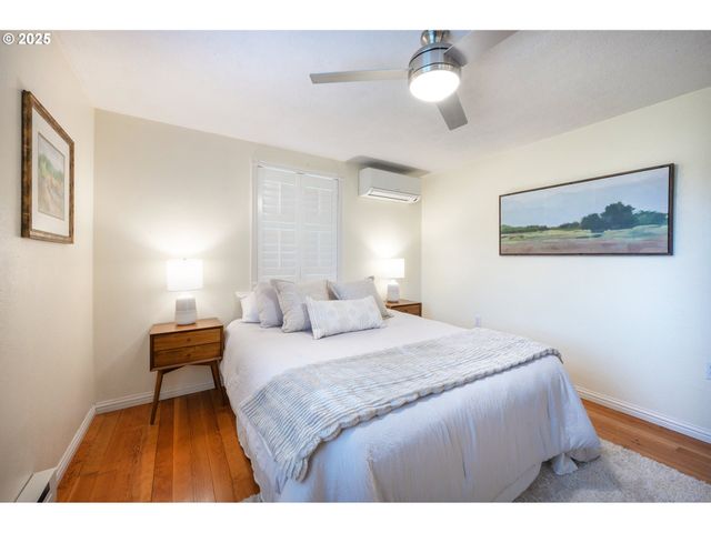 88165 HUSTON Rd, Veneta, OR 97487