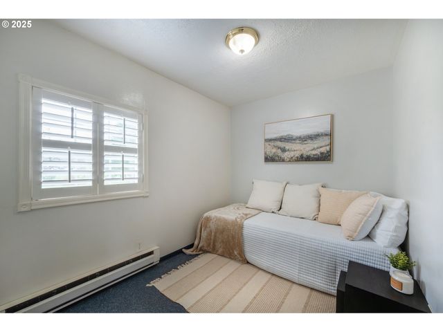 88165 HUSTON Rd, Veneta, OR 97487