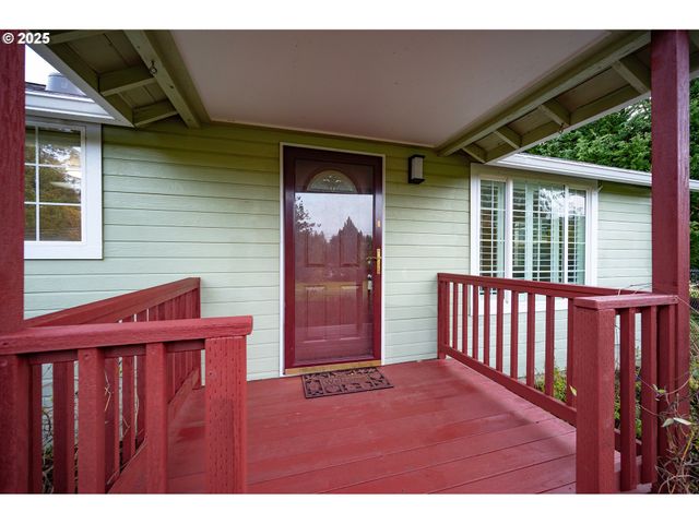 88165 HUSTON Rd, Veneta, OR 97487