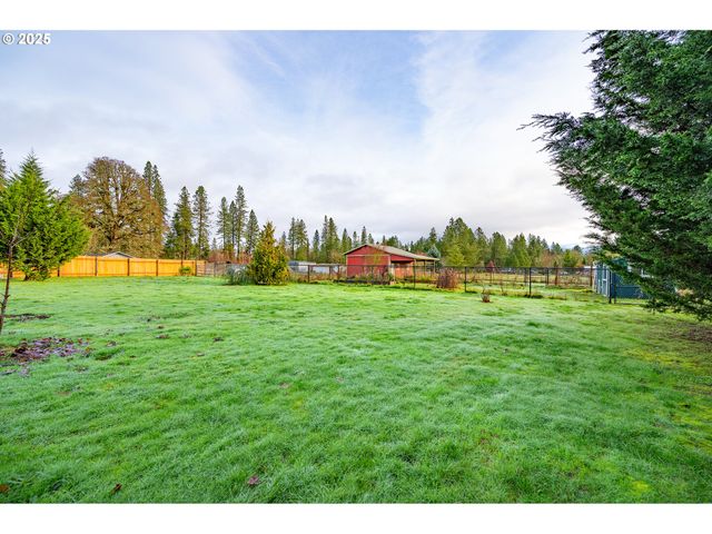 88165 HUSTON Rd, Veneta, OR 97487